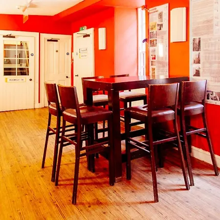 Dundee Backpackers Hostel-3